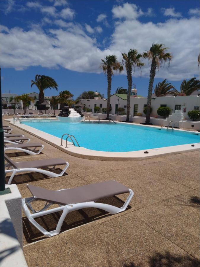 Apartment Duplex -The Sunny Hut - Swimming Pool - Free Wifi & Ac- Residence Las Marinas Puerto del Carmen  Buitenkant foto
